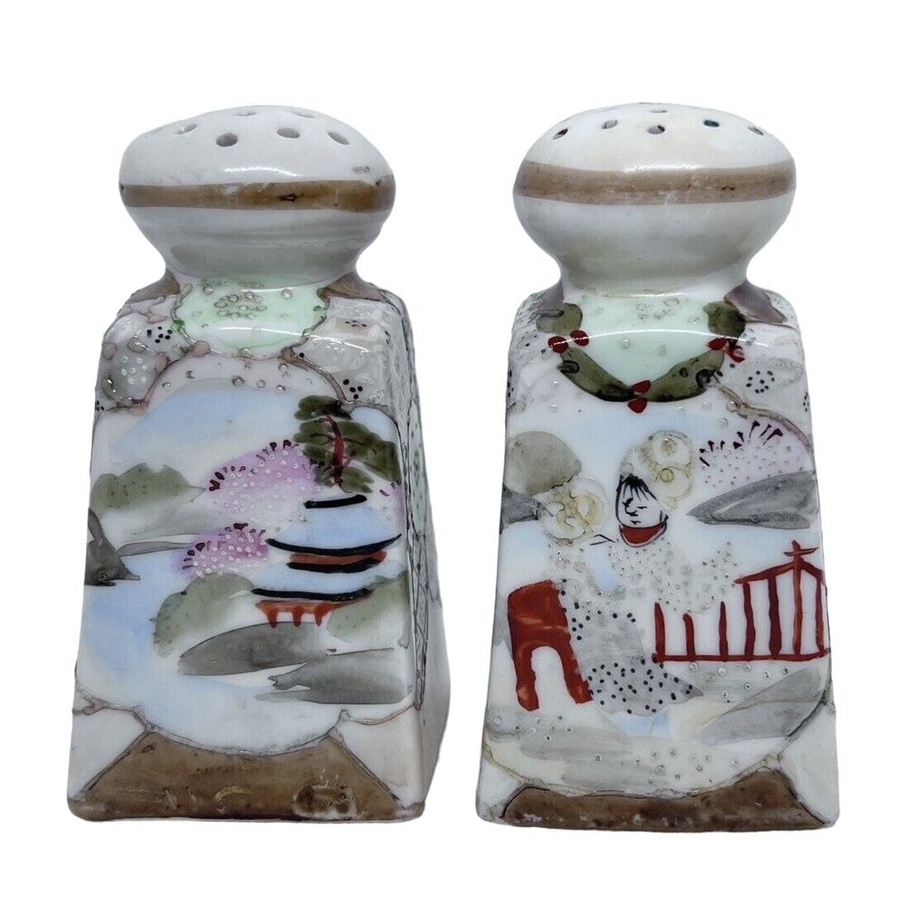 Royal Satsuma Moriage Salt & Pepper Shakers - Geisha, Flowers, Lake Vintage - Picture 3 of 6